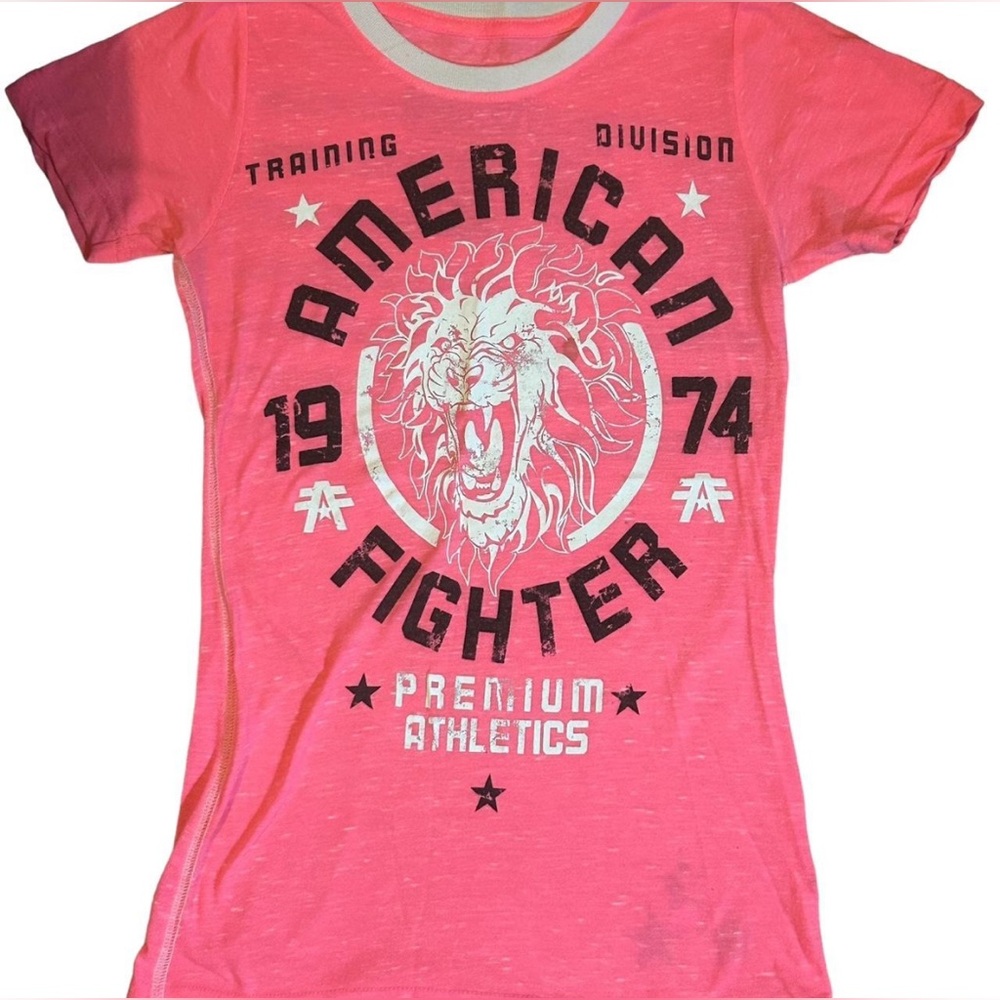 American Fighter Hot Pink Lion Graphic Tee Size Xsmall NWOT